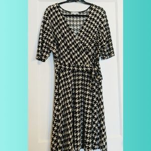 Sandra Darren Size 18 Wrap Dress